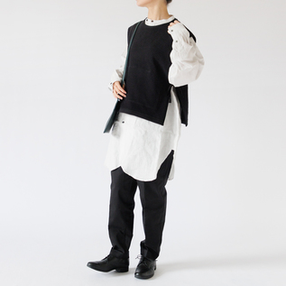 起毛側(身長163cm・BLACK)