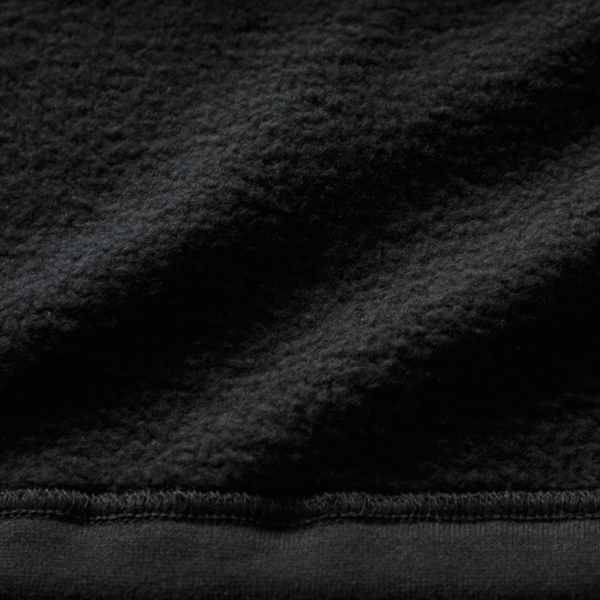 凹凸のある質感がもたらすモコモコとした風合い(BLACK) 凹凸のある質感がもたらすモコモコとした風合い(BLACK)