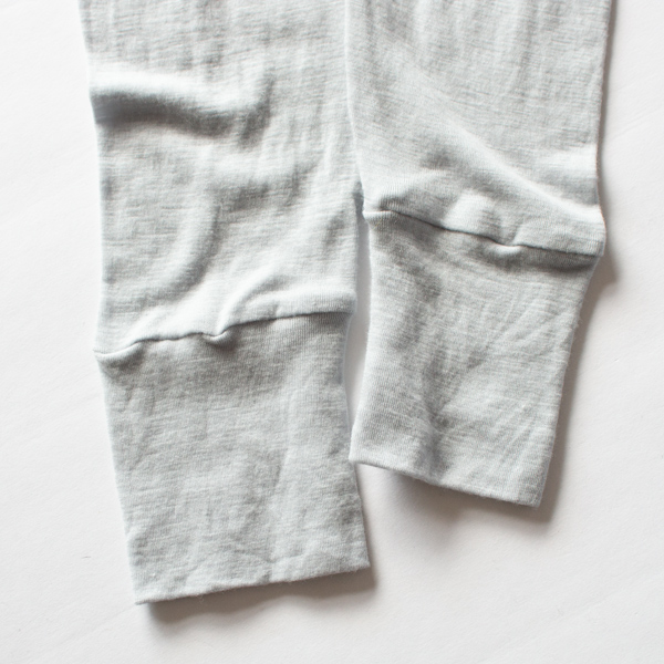 切り替え位置が高めの裾(GREY) 切り替え位置が高めの裾(GREY)