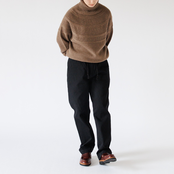 身長163cm・BLACK S