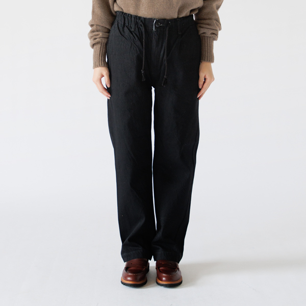 身長163cm・BLACK S