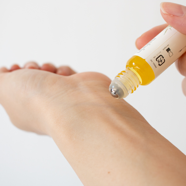 ハーブオイル33+7:nahrin伝統の香り。すっきりした香りにほんのり甘さが重なります ハーブオイル33+7:nahrin伝統の香り。すっきりした香りにほんのり甘さが重なります