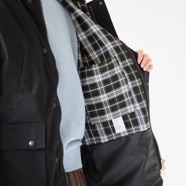 裏地はタータンチェック