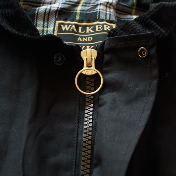 引き手が大きく便利です