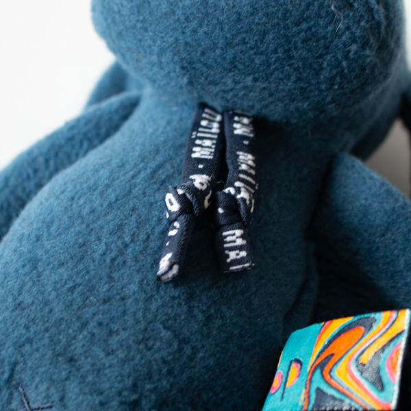 首にはリボンがついています(Oops(40cm))