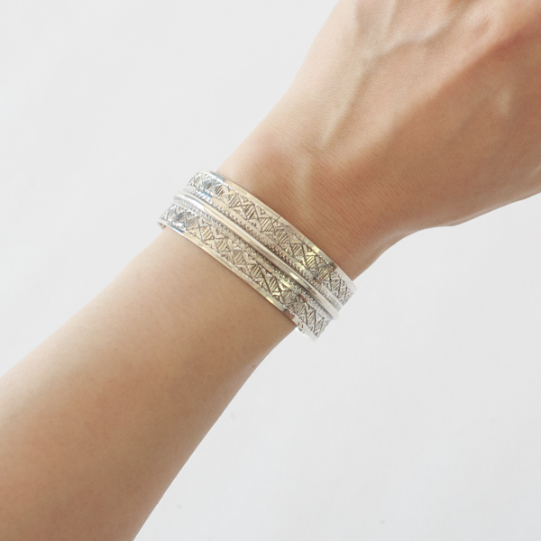 バングルセット売り ①トゥアレグ ②セレショオリジナル TUAREG JEWELRY ブレスレット／TUAREG JEWELRY（トゥアレグジュエリー