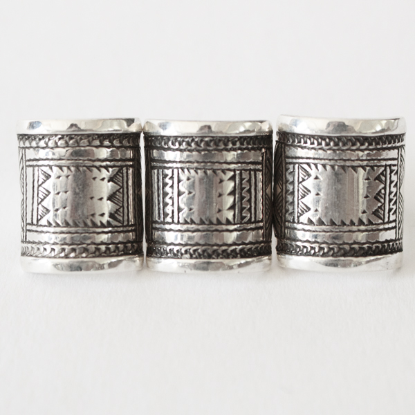 手仕事のため柄には個体差があります。（BA20）