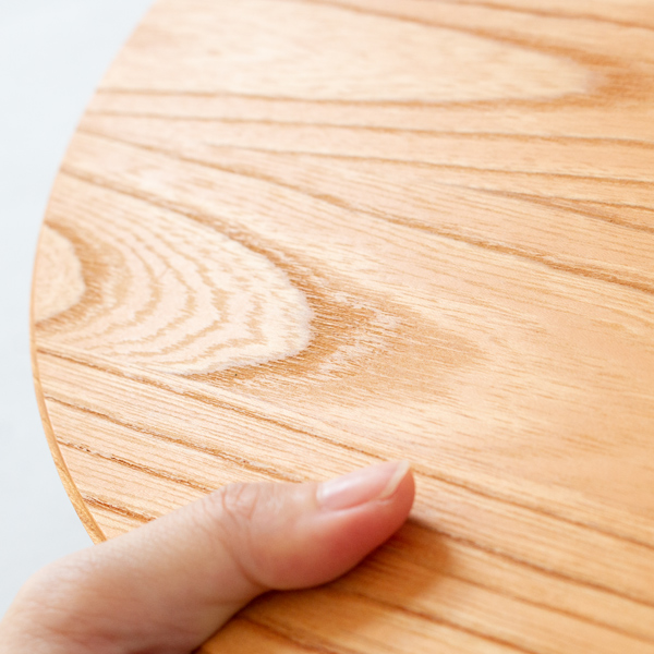 ケヤキの木目が楽しめる折敷