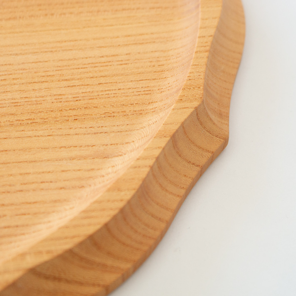 縁部分 裏面（りん）