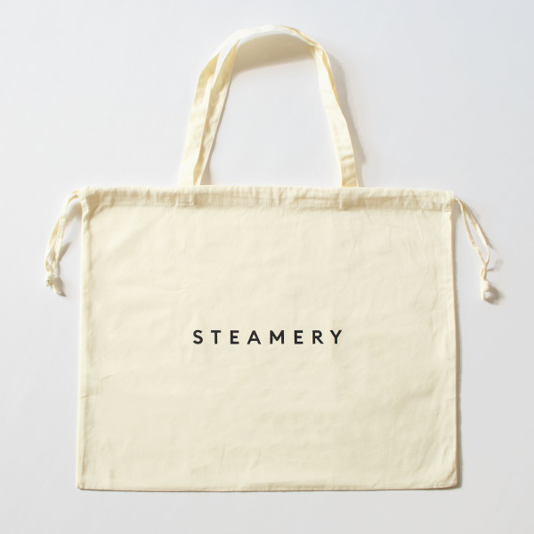 STEAMERYのアイロンスチーマーまたはファブリックシェーバーをお買い上げの方に、ロゴ入りトートバッグをプレゼント中