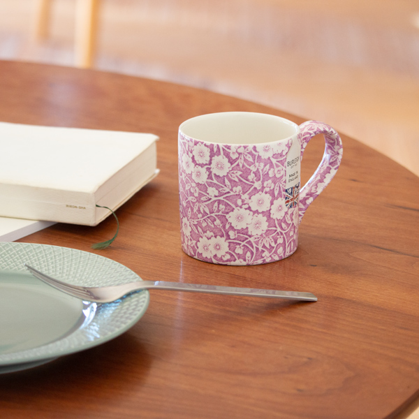 朝の一杯に気持ちがあがるカップです