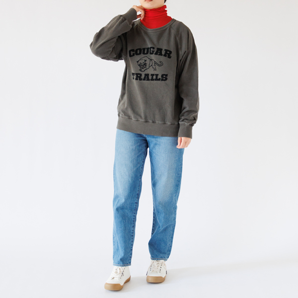 ゆったりしたスウェットと重ねて(RED) ゆったりしたスウェットと重ねて(RED)