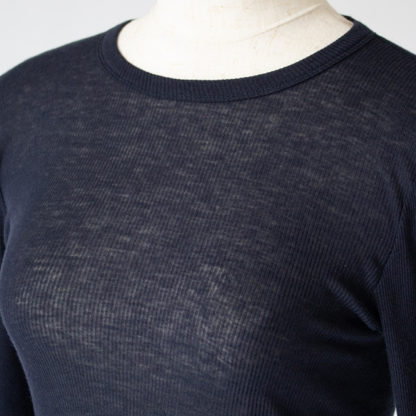 SoupleLuzの定番素材であるふんわりとした質感が心地よいスーピマオーガニックコットンとカシミヤを使用(MIDNIGHTNAVY) SoupleLuzの定番素材であるふんわりとした質感が心地よいスーピマオーガニックコットンとカシミヤを使用(MIDNIGHTNAVY)