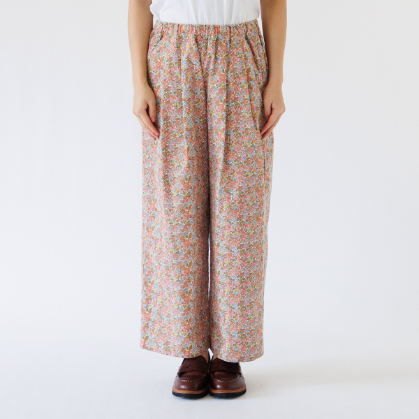 LIBERTY コーデュロイパンツ(Nell Annie and May)身長:163cm LIBERTY コーデュロイパンツ(Nell Annie and May)身長:163cm