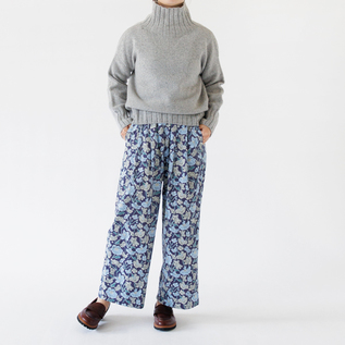 シンプルなトップスに合わせて 身長:163cm シンプルなトップスに合わせて 身長:163cm
