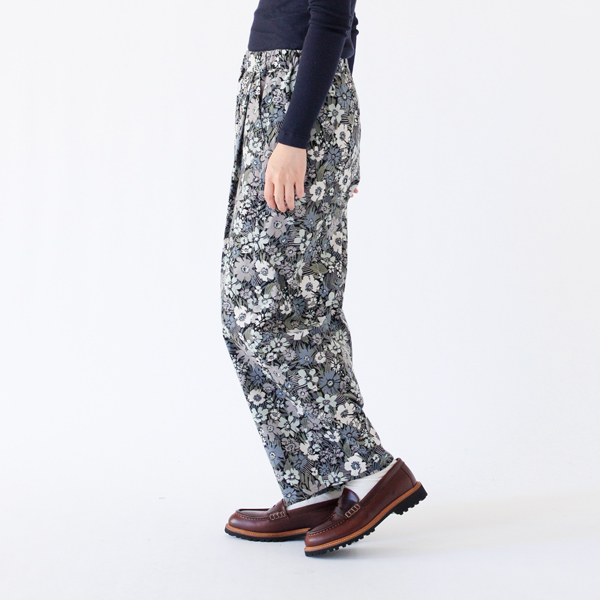 LIBERTY コーデュロイイージーパンツ(Averie)身長:163cm LIBERTY コーデュロイイージーパンツ(Averie)身長:163cm