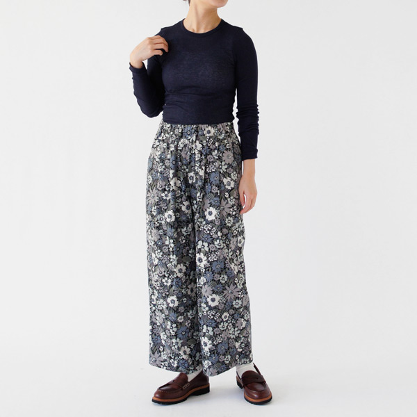 LIBERTY コーデュロイイージーパンツ(Averie)身長:163cm LIBERTY コーデュロイイージーパンツ(Averie)身長:163cm