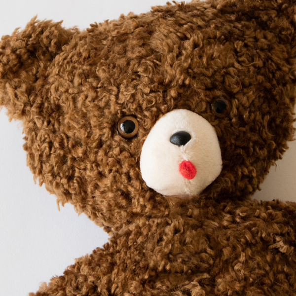 くるくるとした毛並みが愛らしい(VINTAGE FONCE) くるくるとした毛並みが愛らしい(VINTAGE FONCE)