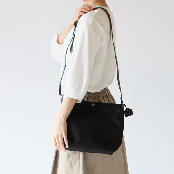 身長156cm (BLACK) 身長156cm (BLACK)