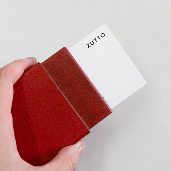 一枚ずつ手に取りやすい(赤口朱) 一枚ずつ手に取りやすい(赤口朱)