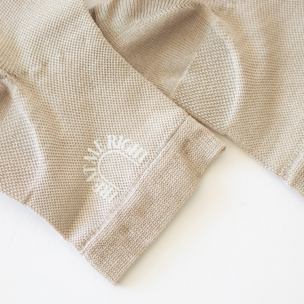 トゥレスタイプでつま先が蒸れにくく、一年を通して履けます(Beige)