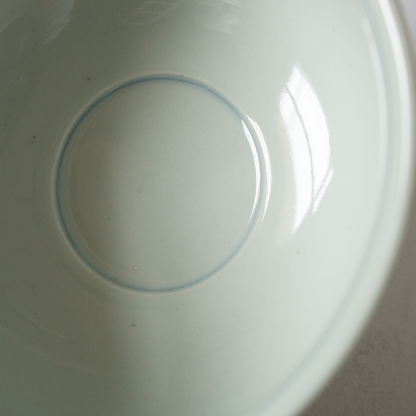 内側にも青い線が引かれています。