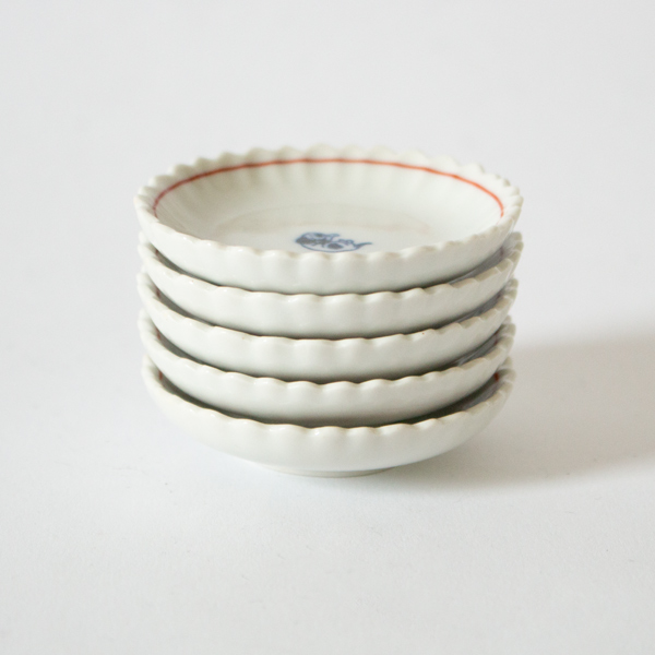 重ねても美しい、幅を取らない5枚セット