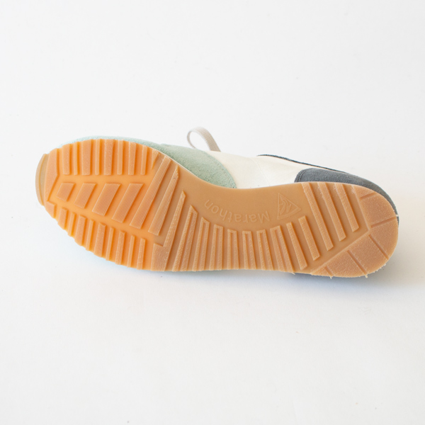 レトロでクラシックな雰囲気のソール