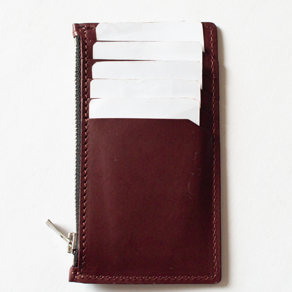 カードは5枚入ります(ink black)