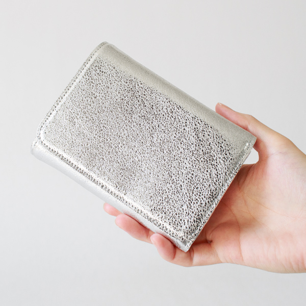 GLITTER Silver シリーズ(ポストマンウォレットS)