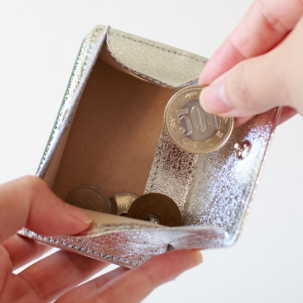 コインが取り出しやすい(ミニウォレット)
