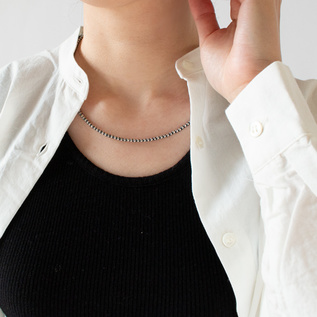 女性着用イメージ(3mm/全長45cm) 女性着用イメージ(3mm/全長45cm)