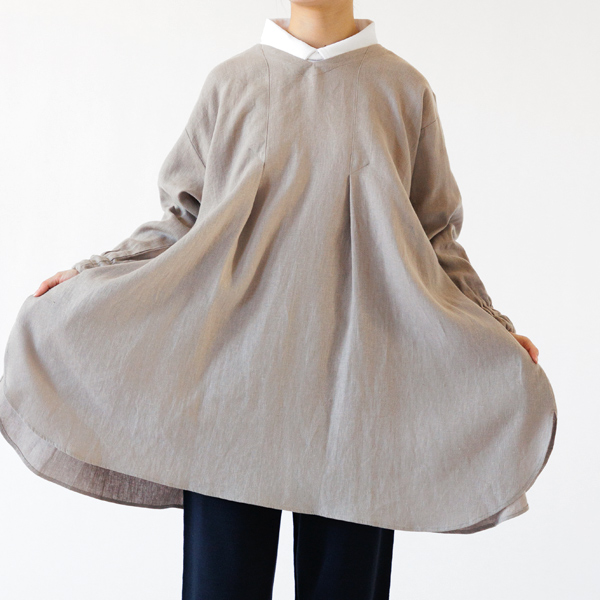 たっぷりとした生地を使用しています(SHORT)