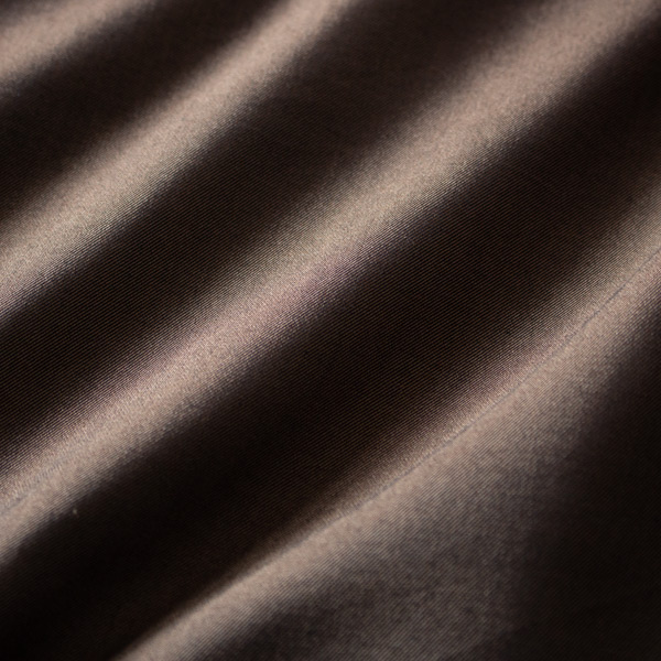 山で育った野蚕（やさん）シルクを用いたコットンシルク(ブラウン)