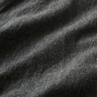 ワッシャーソフロン加工が施された柔らかく着心地の良いデニム(BLACK) ワッシャーソフロン加工が施された柔らかく着心地の良いデニム(BLACK)