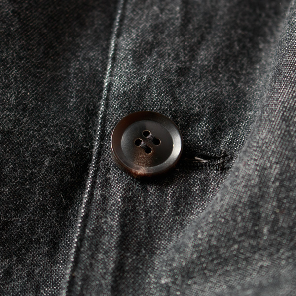 水牛ボタンを使用(BLACK)