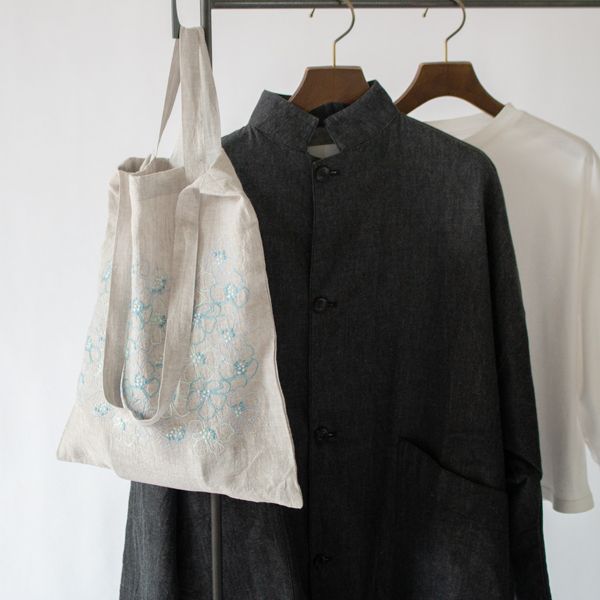 日々の装いに自然と寄り添うオリジナルトートバッグ 日々の装いに自然と寄り添うオリジナルトートバッグ