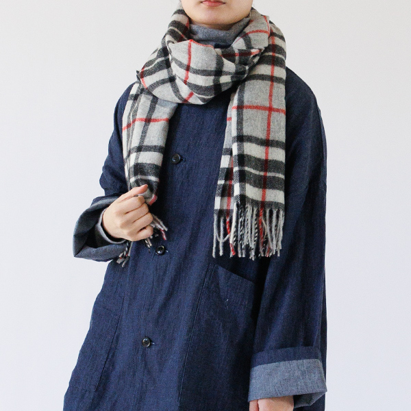 身長：163cm（GREY THOMPSON）