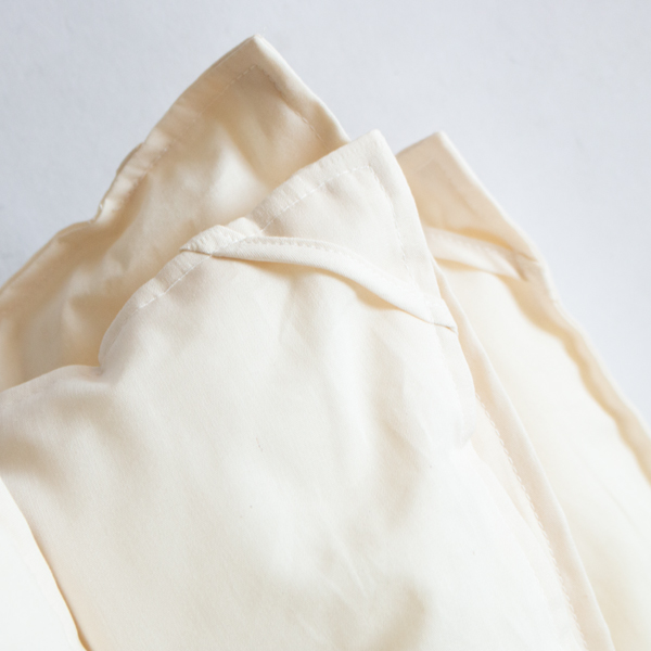 掛ふとんには8つのループがついています(掛ふとん) 掛ふとんには8つのループがついています(掛ふとん)