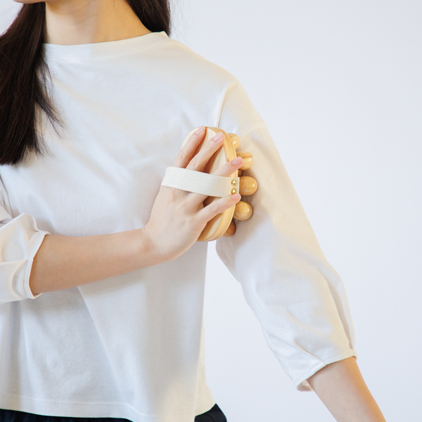 二の腕の内側もコロコロ