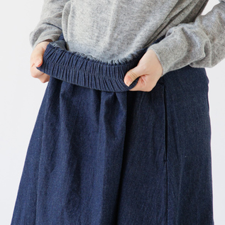 ウエストは総ゴム仕様(身長163cm・INDIGO) ウエストは総ゴム仕様(身長163cm・INDIGO)