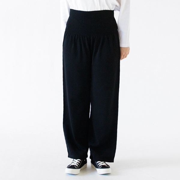 のびのびとした着用感 のびのびとした着用感