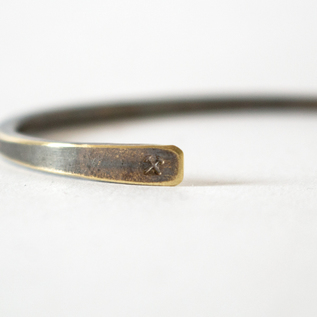 UNISEXバングル STUDEBAKER Fineline CLASSIC CUFF WORK PATINA