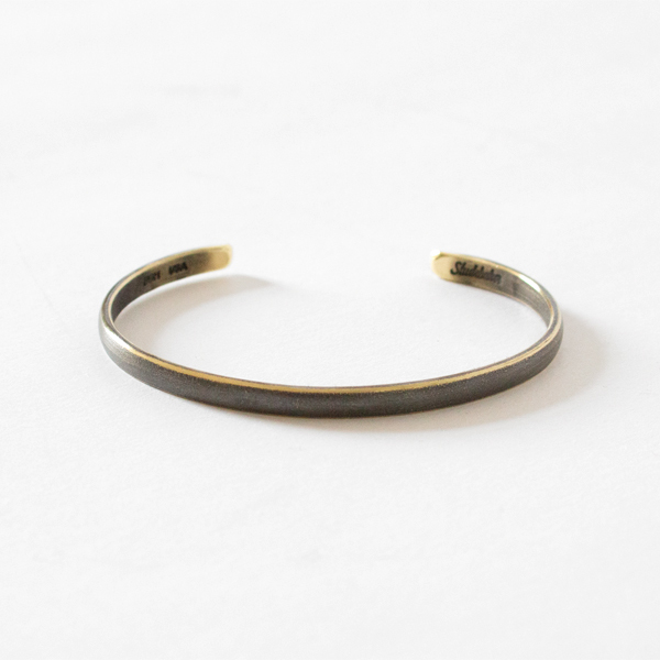 UNISEXバングル STUDEBAKER Fineline LODGE CUFF WORK PATINA