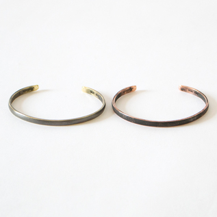 UNISEXバングル STUDEBAKER Fineline LODGE CUFF  WORK PATINA