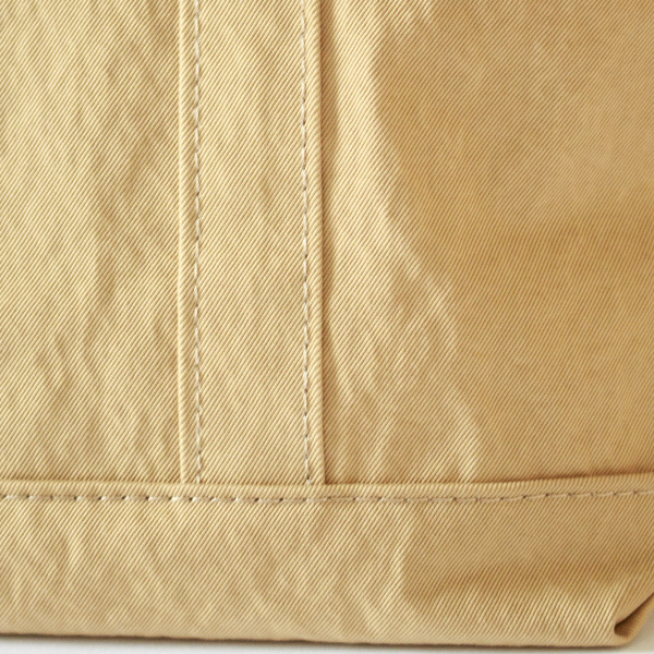 ナチュラルでドライな肌触りの生地(BEIGE)