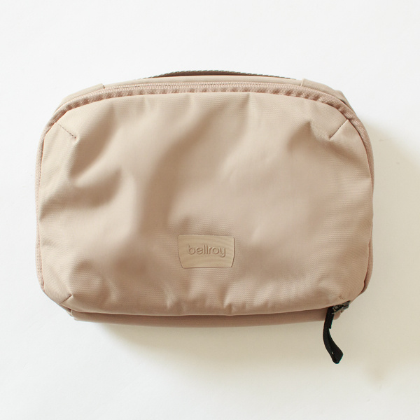 Hanging Toiletry Kit ポーチ(Stone)