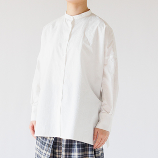 Cotton poplin stand-collar shirt／ZUTTO / Shop ZUTTO for the long