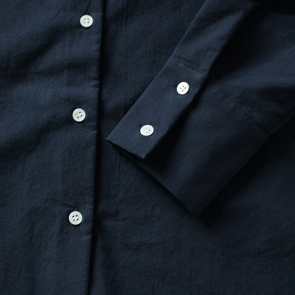 袖口カフスは少し長め(NAVY)