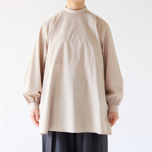 身長163cm・BEIGE